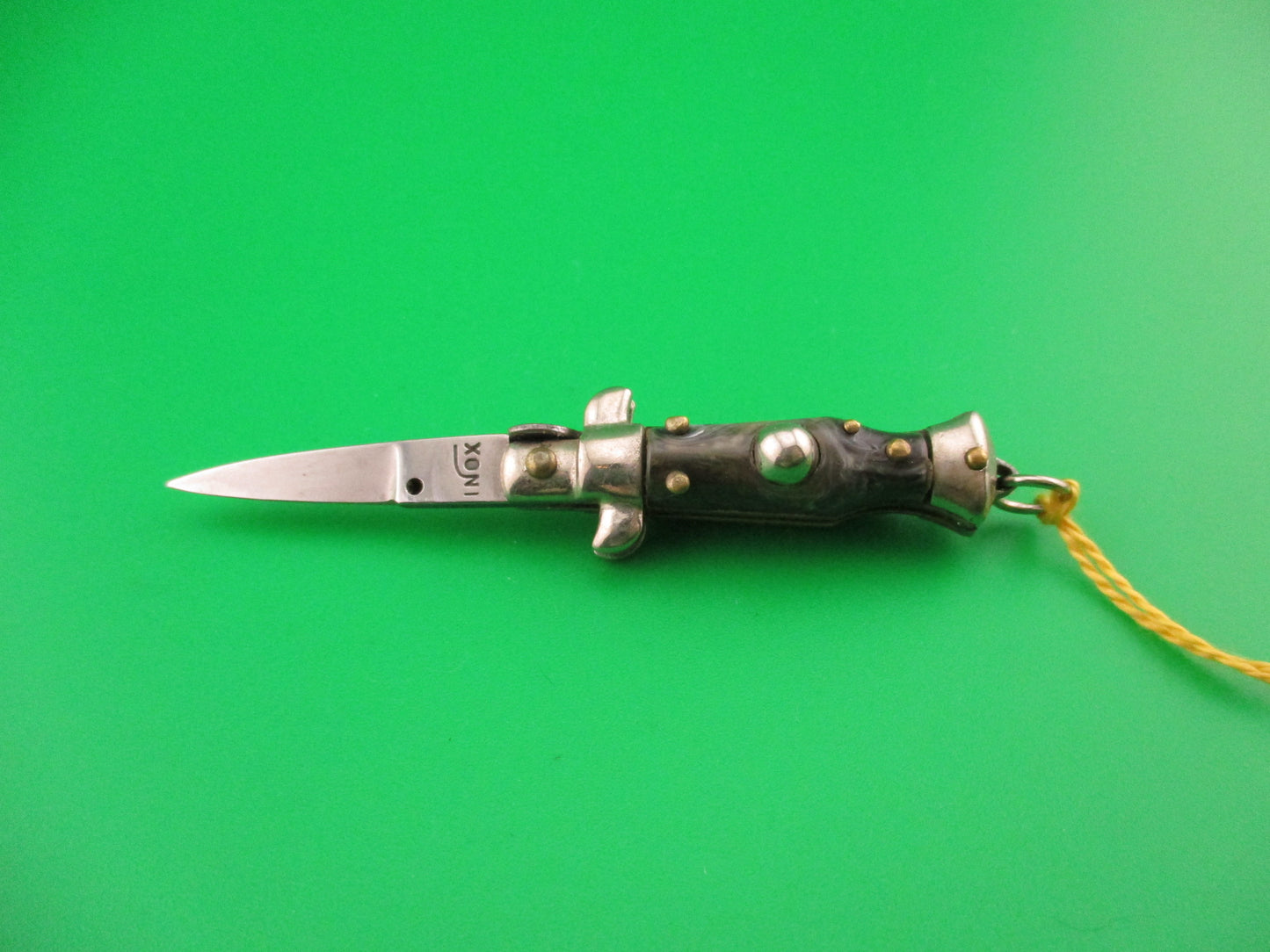 INOX 7cm Italian Tiny Picklock Gray Swirl Yellow tassel vintage 1970s automatic knife