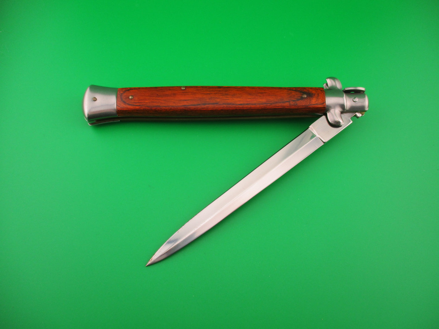 AKC MADE IN ITALY STAINLESS STEEL 33cm Italian wood swivel bolster switchblade