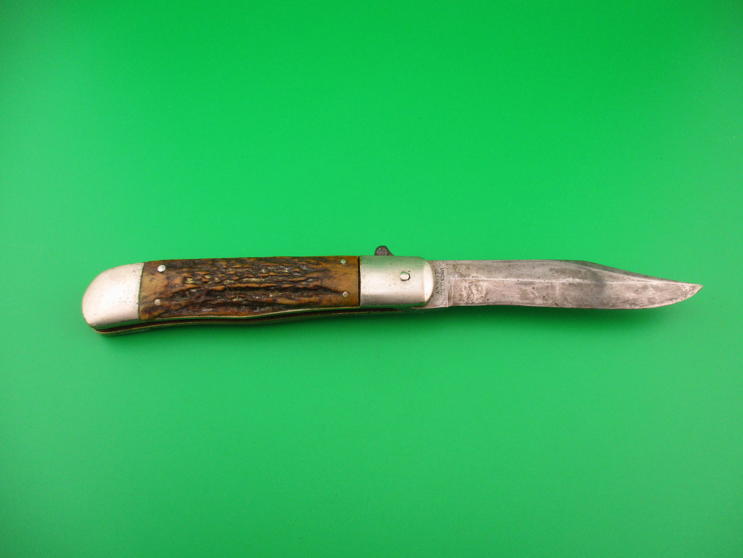 KA-BAR Lever Stag transitional 1930s vintage switchblade knife