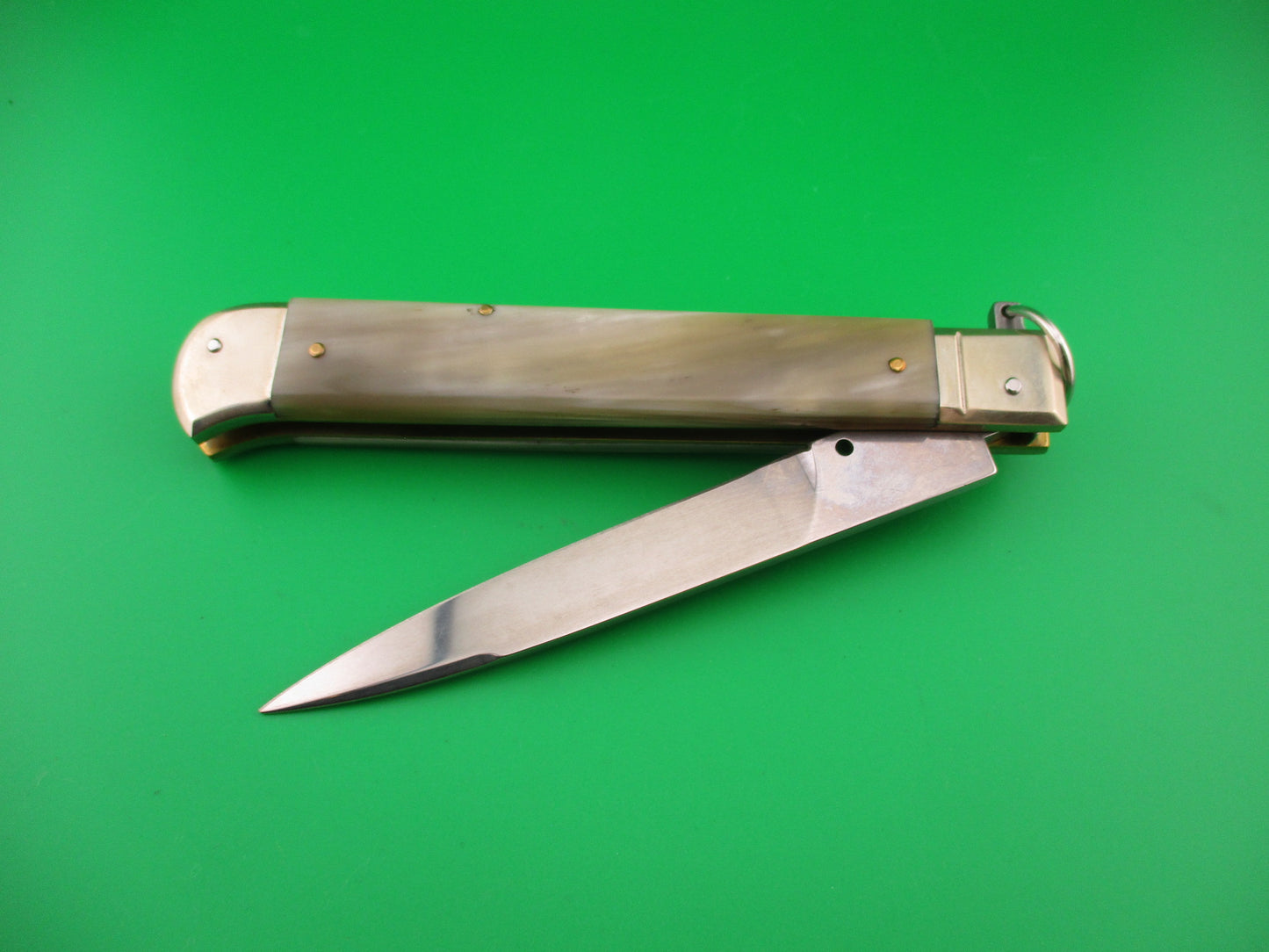 D.M. Dolphin 28cm Italian FALCON Ring pull Honey & Cream automatic knife
