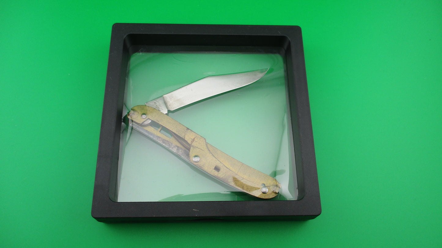 Hammer Brand Utility Jack Research Factory knife in display