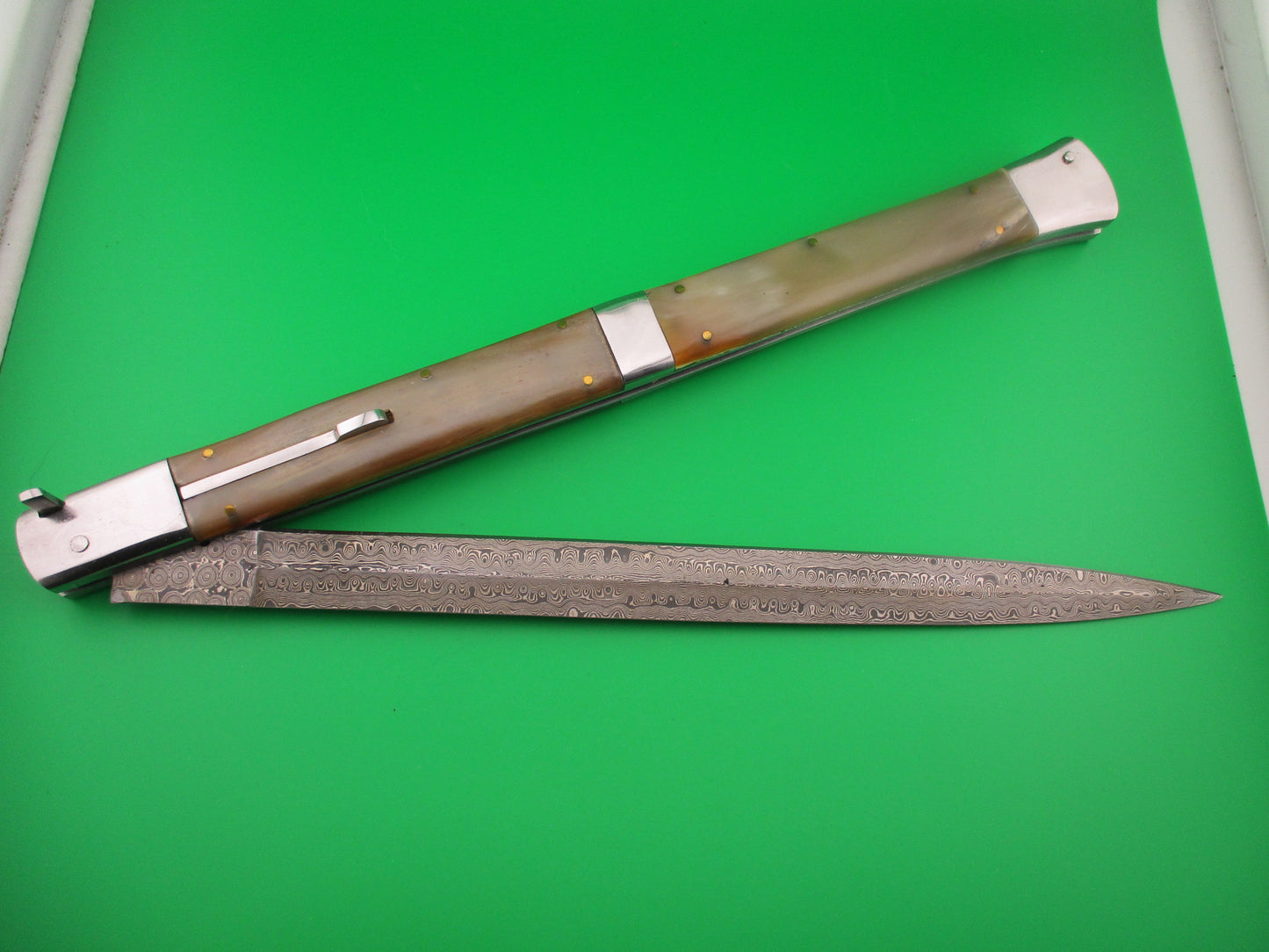 Large Custom 61cm (24 inch) Italian Prioletta Giant Damascus & Horn Automatic knife Huge