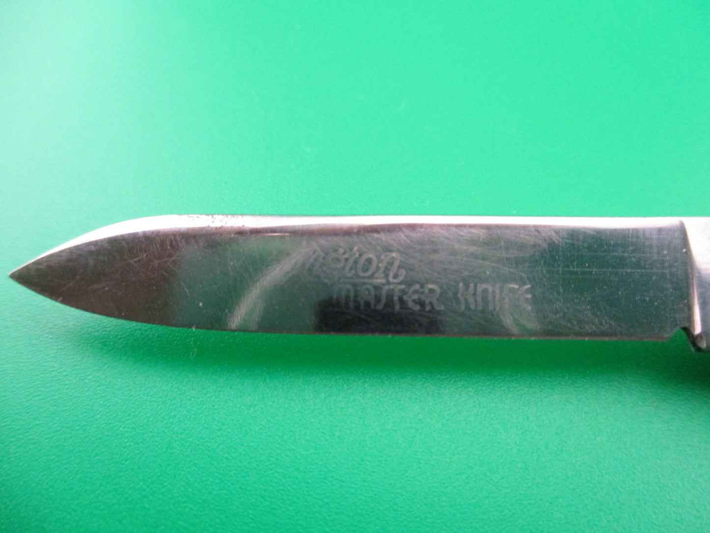 Remington R8065 double switchblade with etch