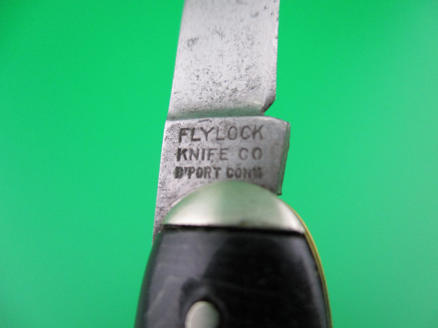 Flylock Double "Gargoyle Marine Oils" switchblade