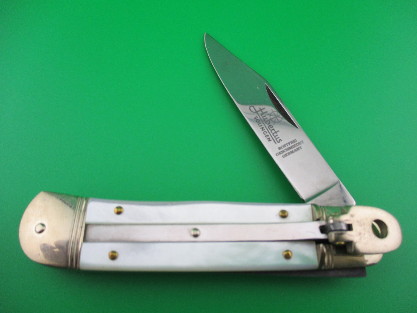 Hubertus MOP 8cm Lever knife