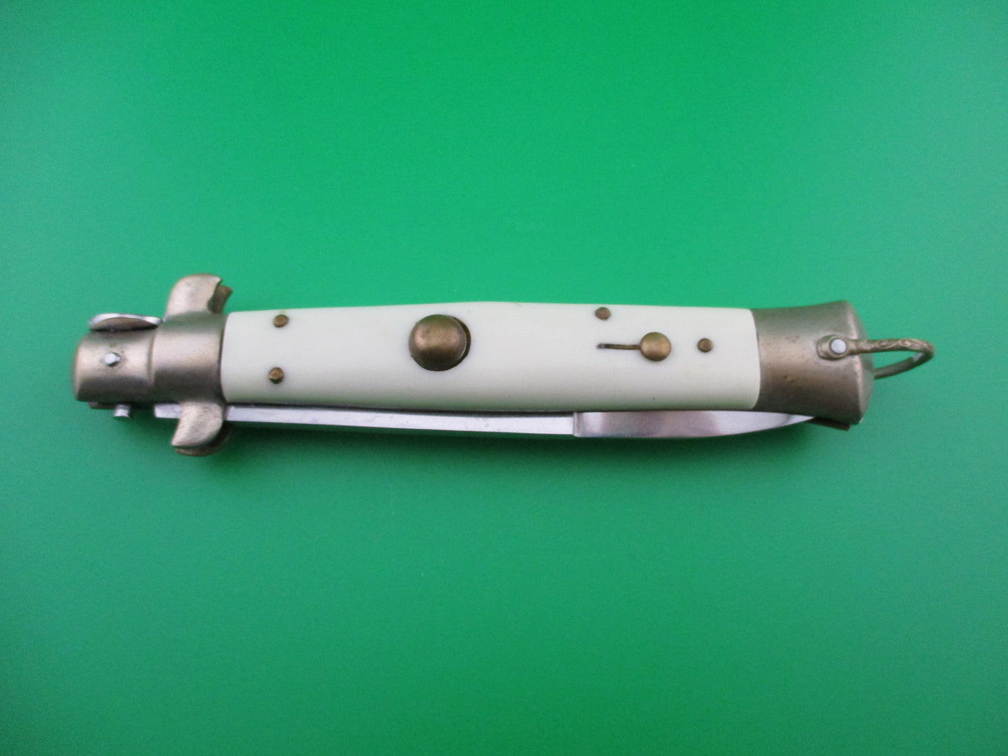 Japanese picklock 9 inch white switchblade