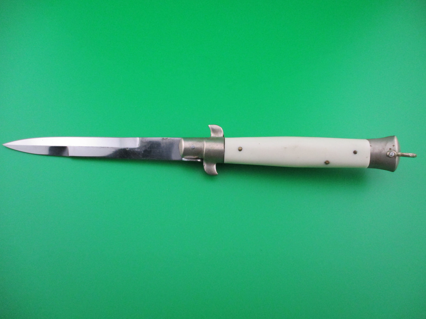 Japanese picklock 9 inch white switchblade