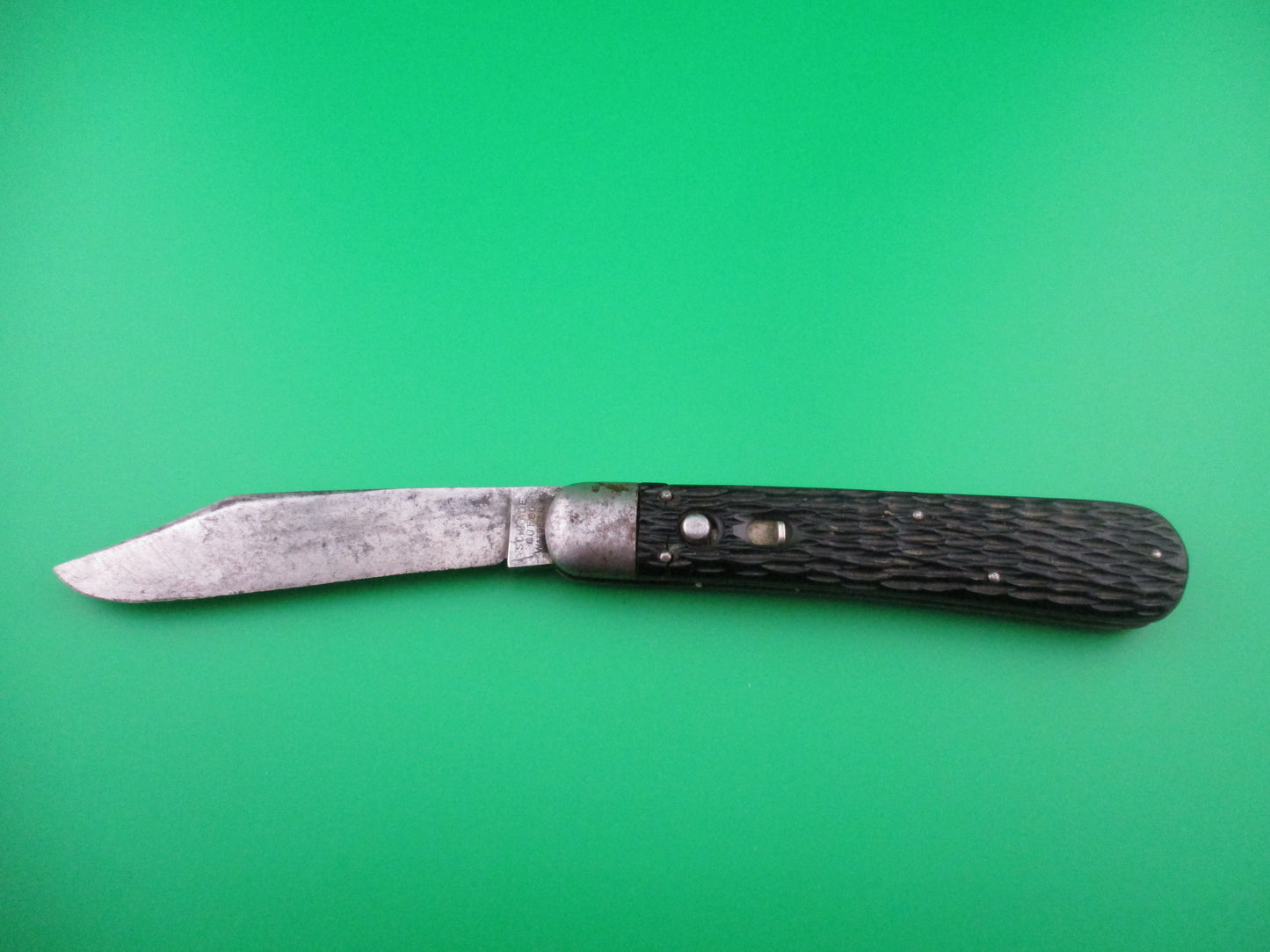 z Schrade Cut Co 1544 3/4 Hunter Switchblade knife