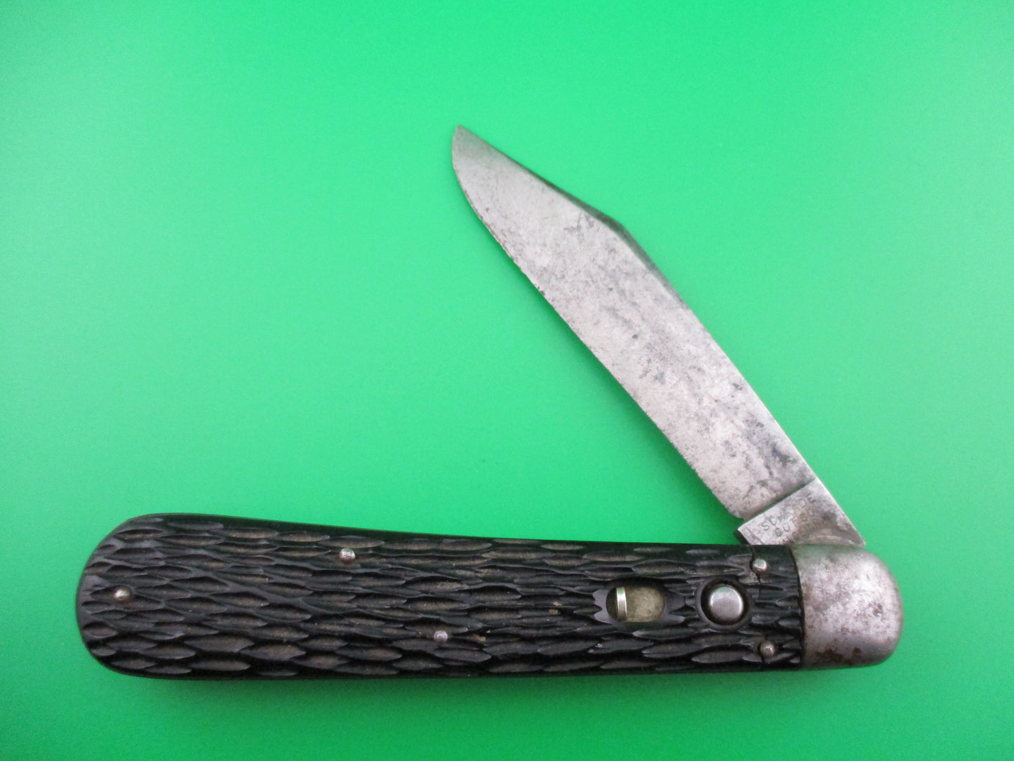 z Schrade Cut Co 1544 3/4 Hunter Switchblade knife