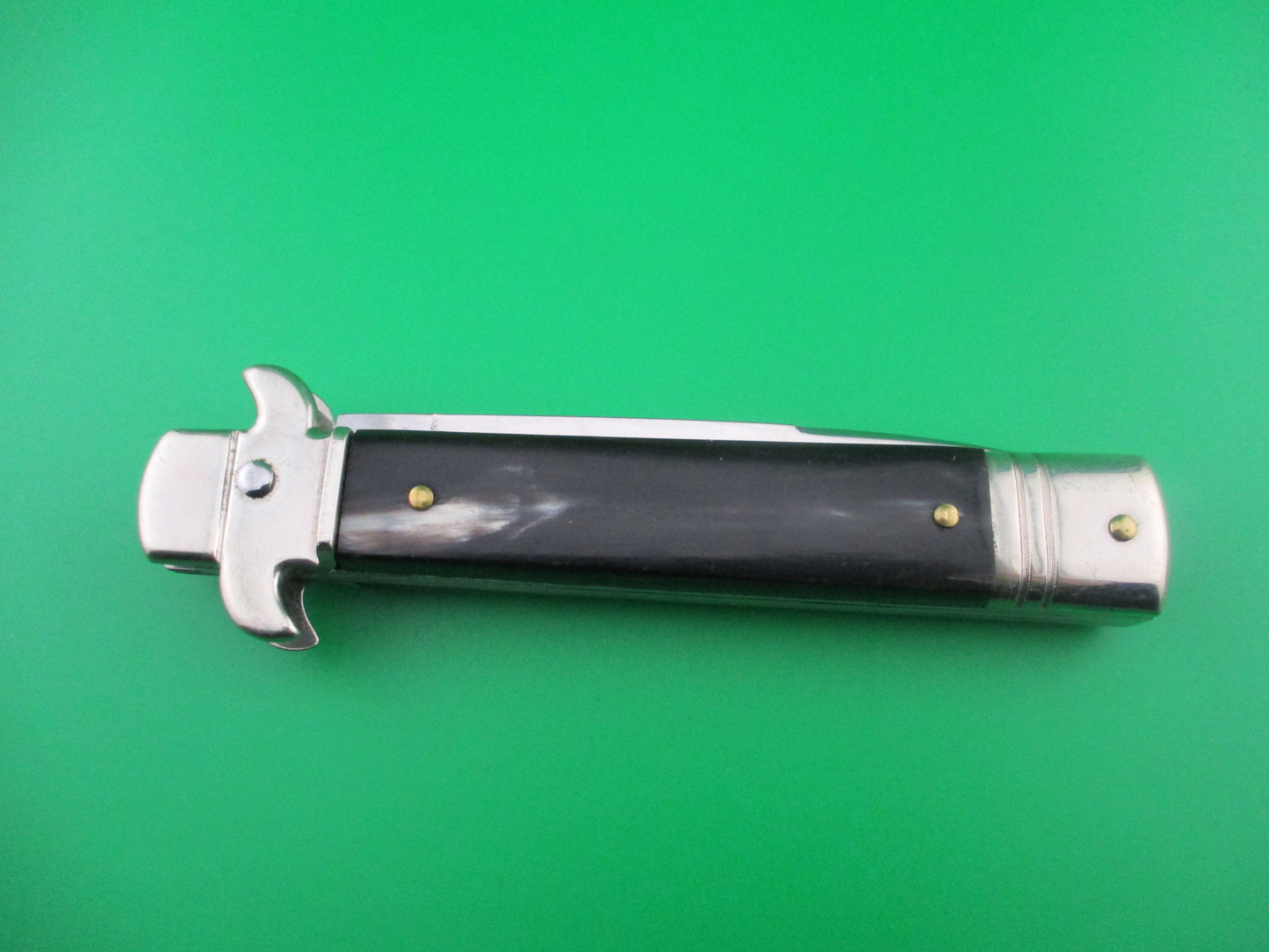 Leverletto by Bill DeShivs Italian lever switchblade