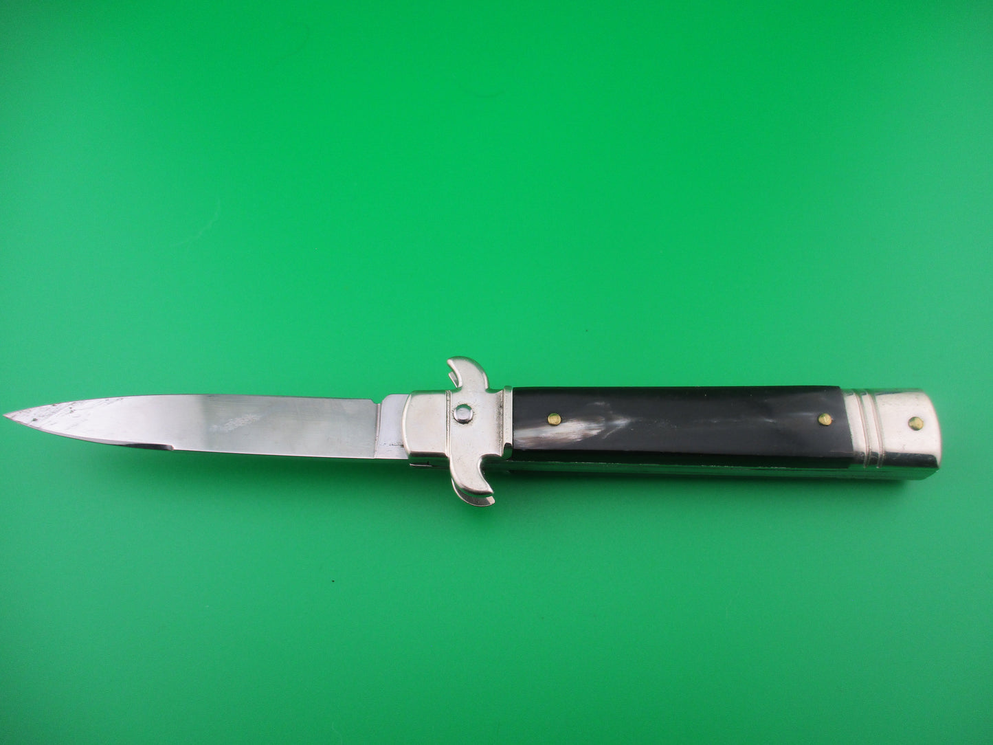 Leverletto by Bill DeShivs Italian lever switchblade