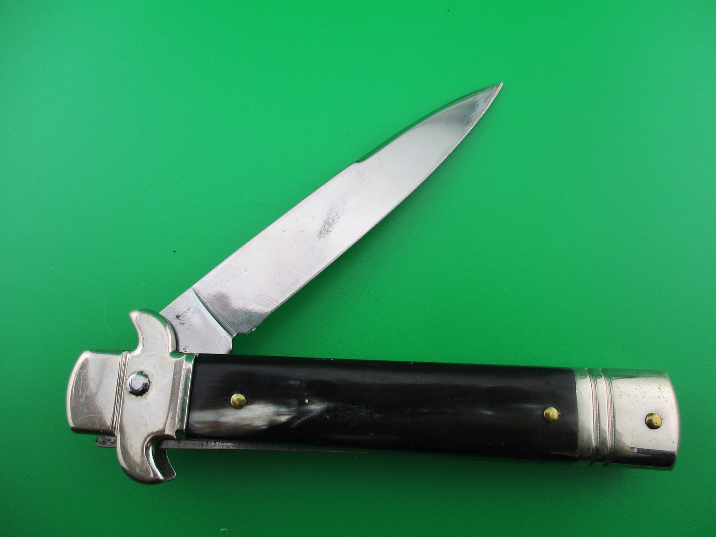 Leverletto by Bill DeShivs Italian lever switchblade