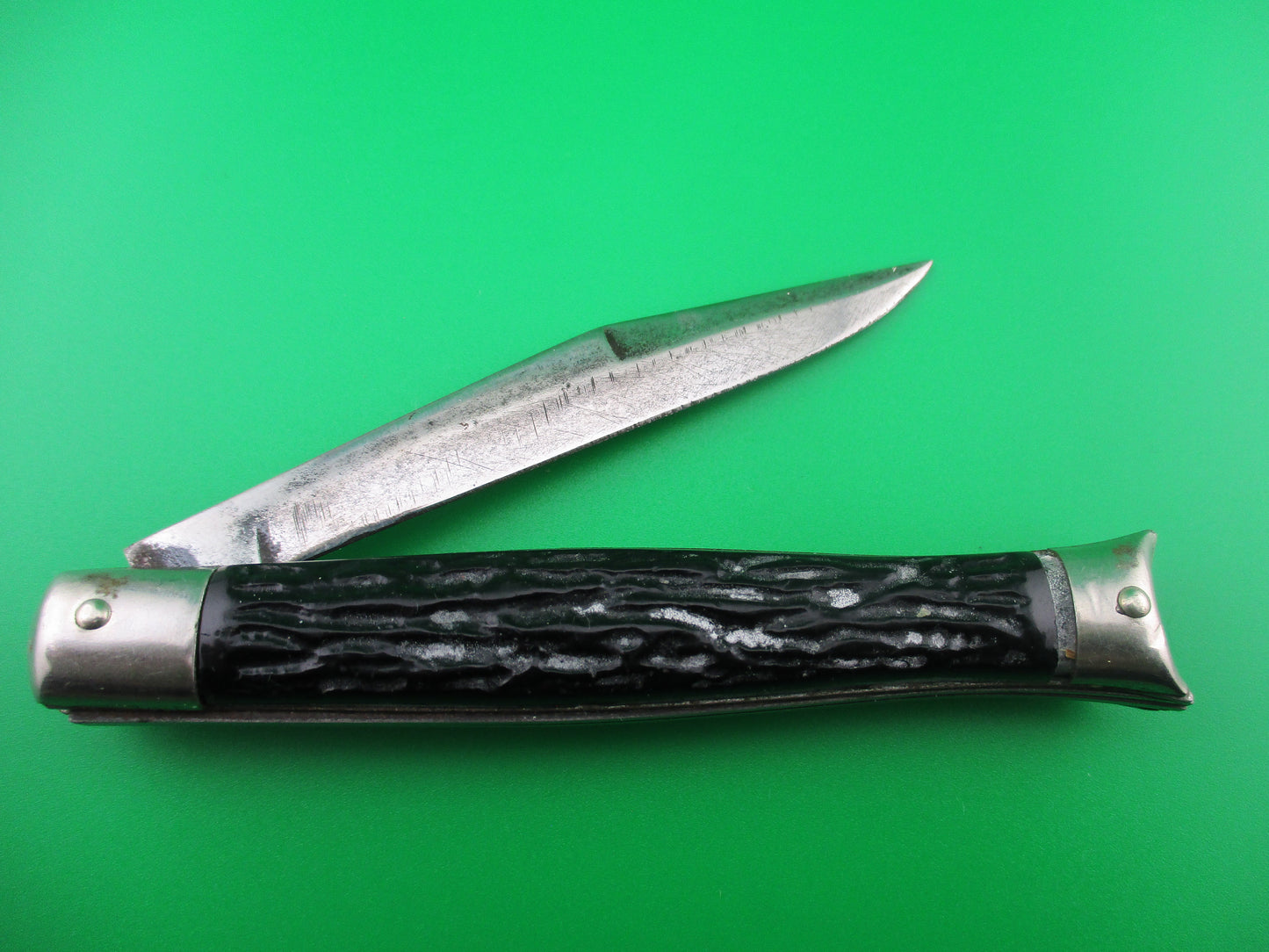 Colonial SHUR SNAP fishtail Black switchblade