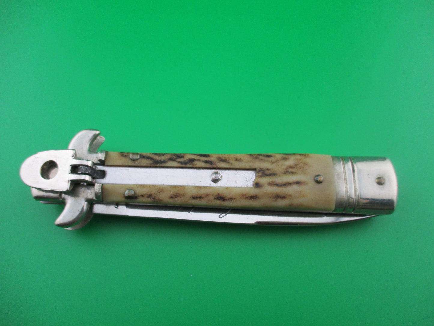 Leverletto Italian lever stag switchblade