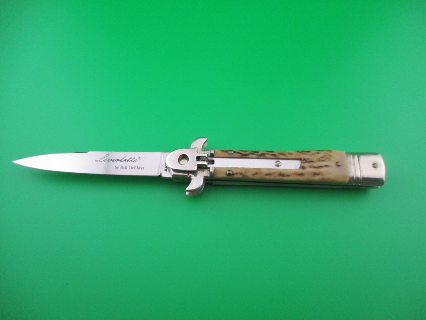 Leverletto Italian lever stag switchblade