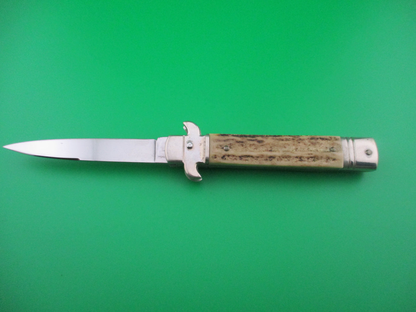 Leverletto Italian lever stag switchblade