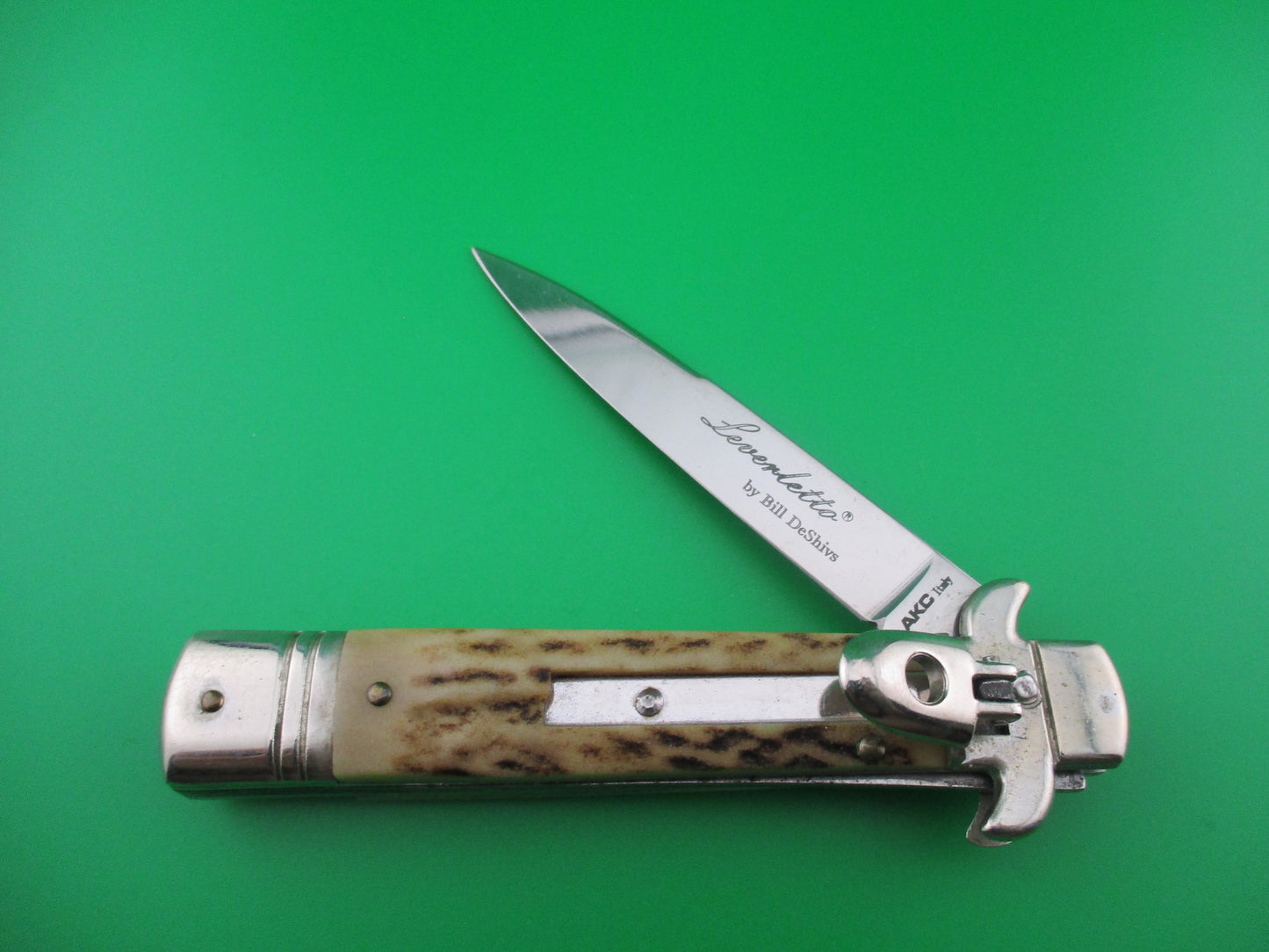 Leverletto Italian lever stag switchblade