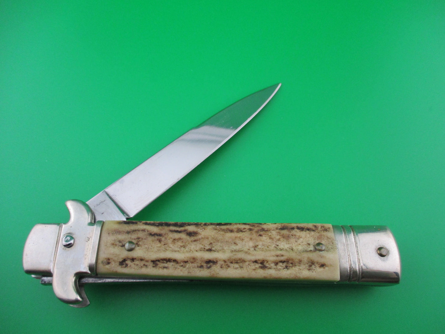 Leverletto Italian lever stag switchblade