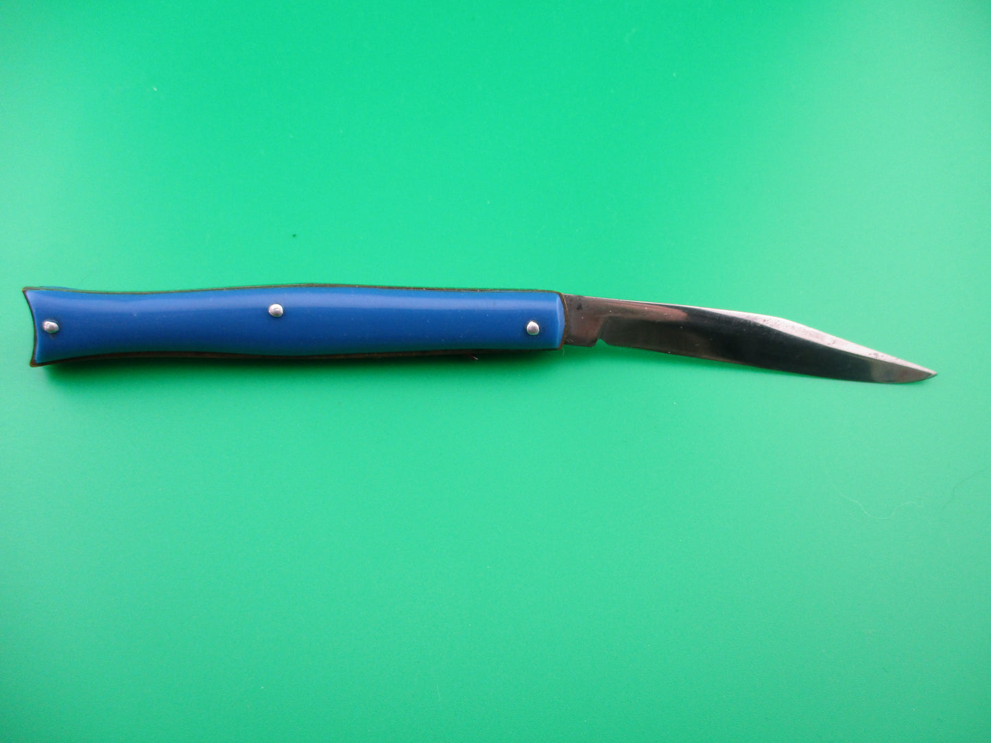 Edgemaster fishtail blue vintage switchblade