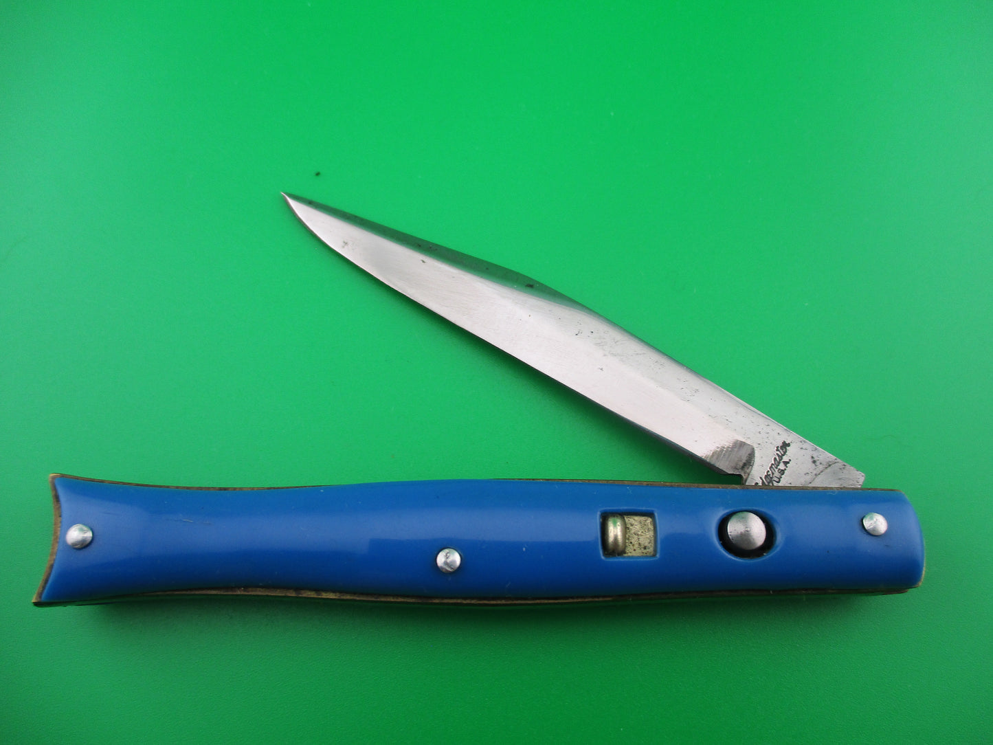 Edgemaster fishtail blue vintage switchblade