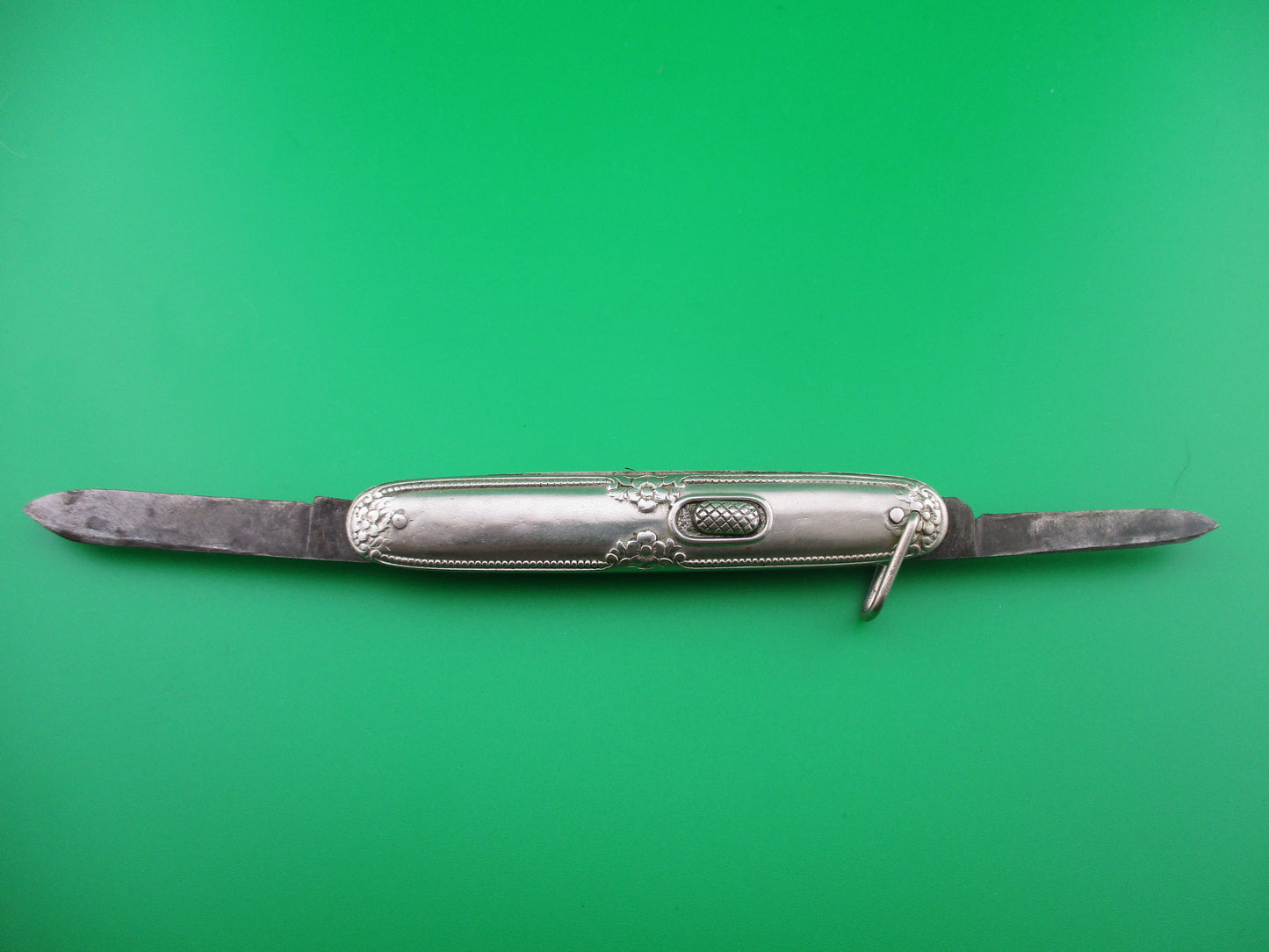 Flylock Double Silver colored Ornate metal handled switchblade knife