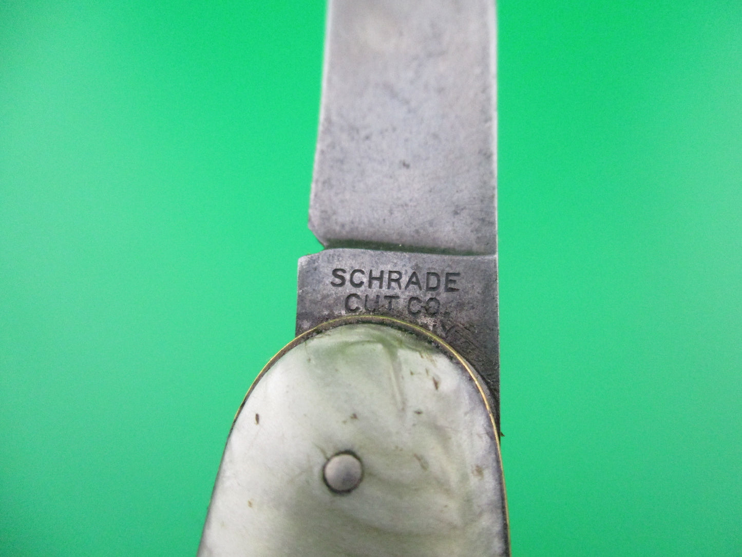 Schrade Cut Co Large Double Smoked Pearl