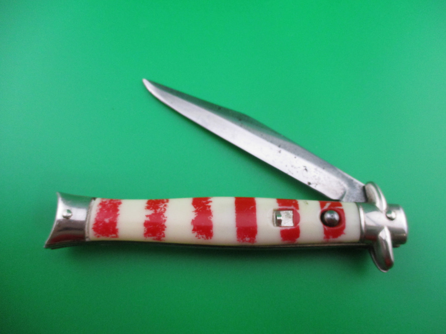 Colonial SHUR-SNAP Barbershop bowtie switchblade