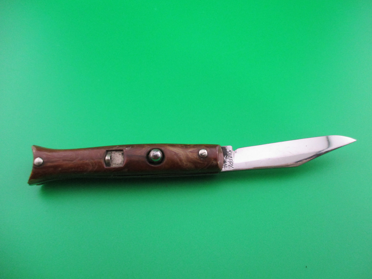 Colonial SNAPPY Rootbeer Mini Fishtail switchblade