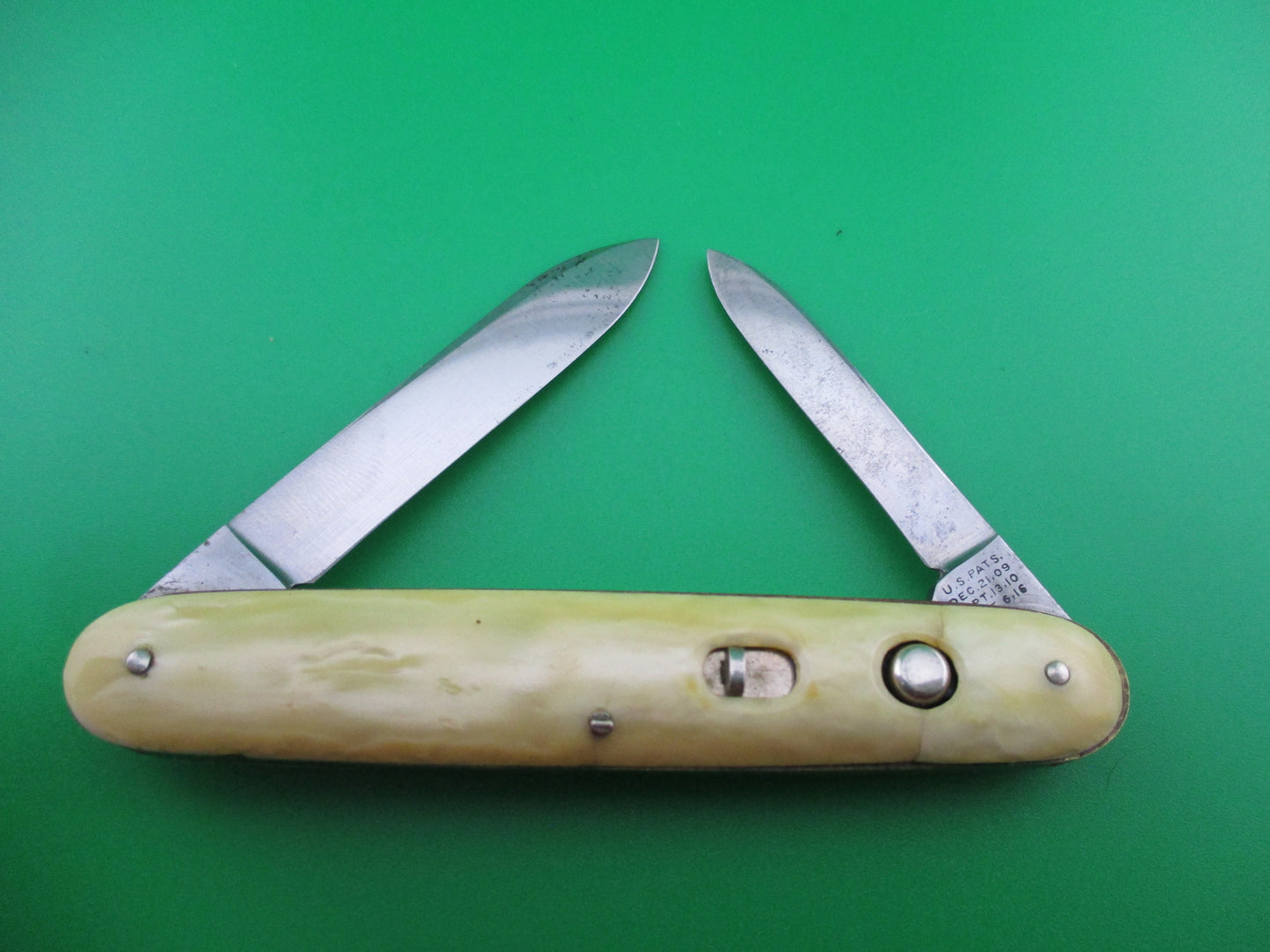 Schrade Cut Co Marine Pearl celluloid medium double