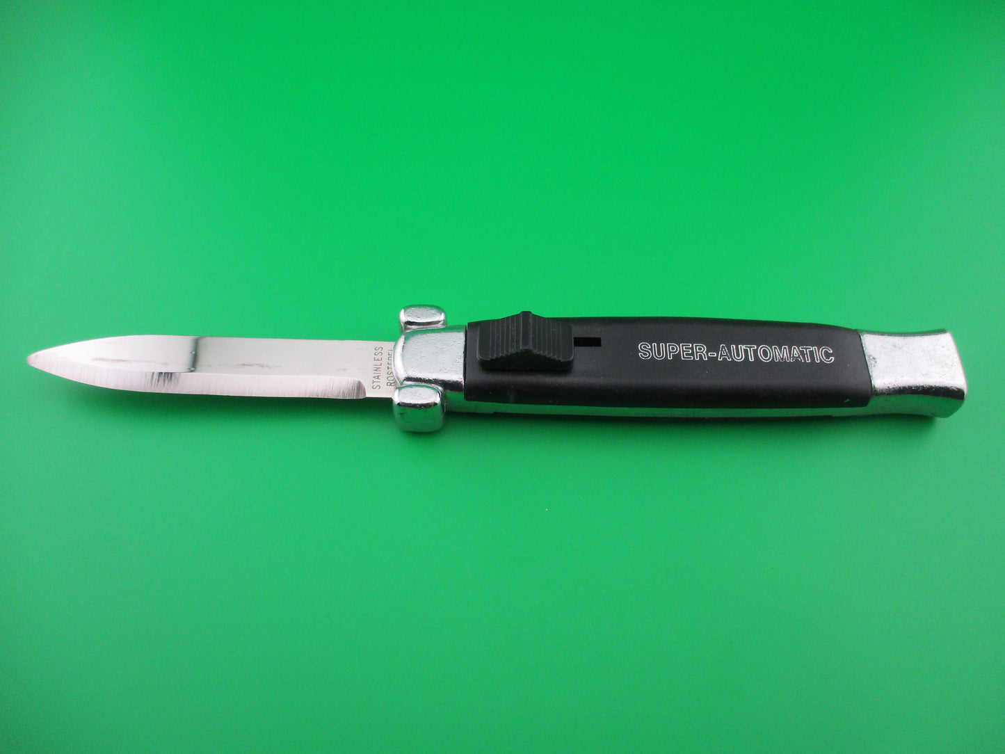 Super Automatic Black 20cm OTF switchblade in original box