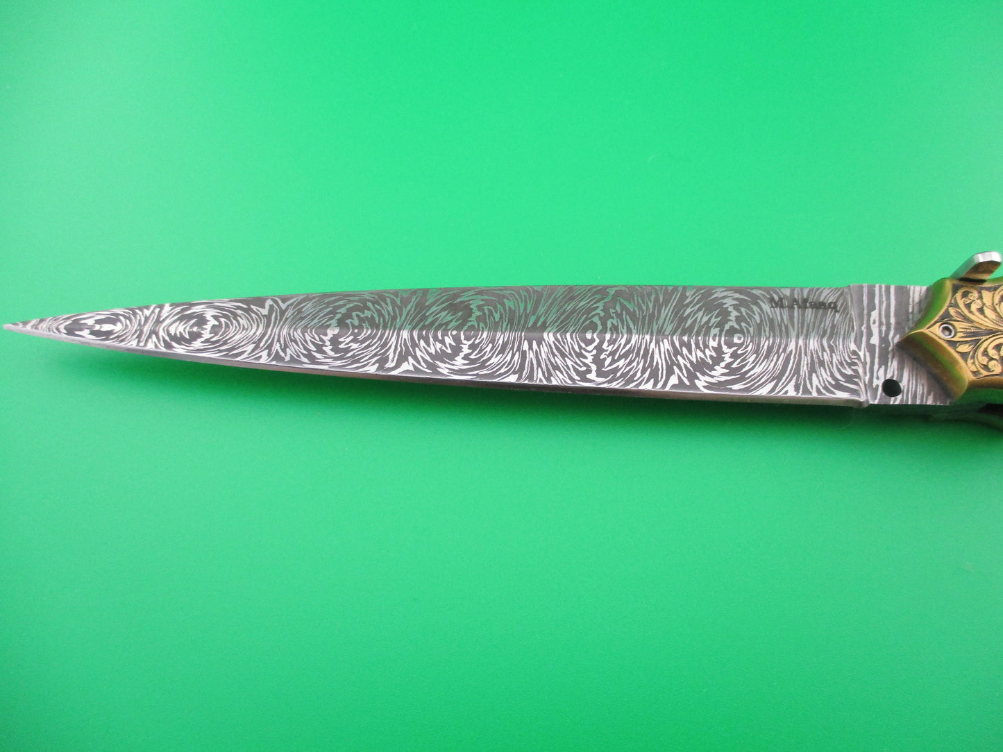 z Damascus Custom Eagle Engraved automatic knife