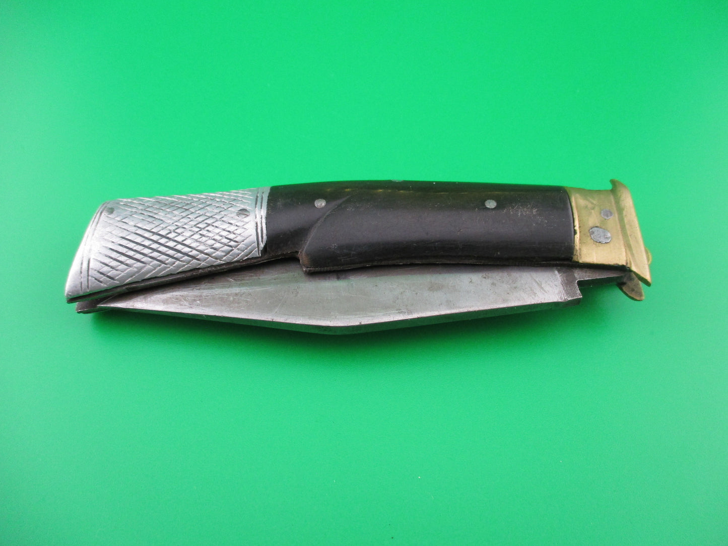 Indian Gunstock Lever switchblade knife