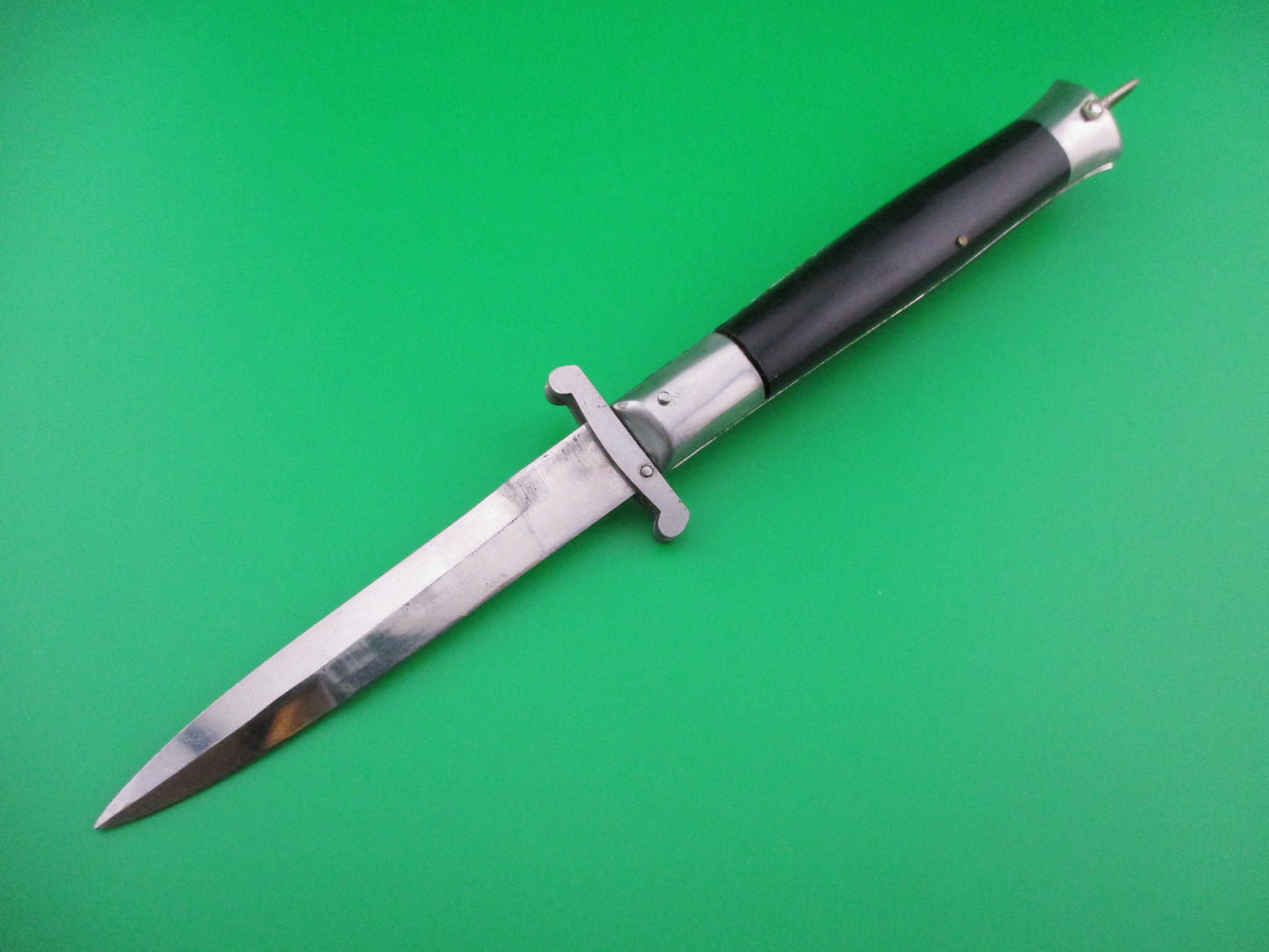 Rizzuto Estileto Milano 9 inch Japanese swing guard switchblade