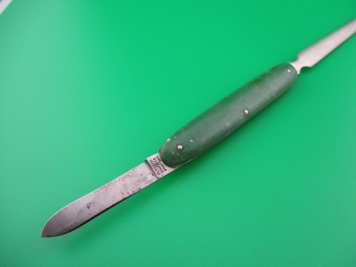 Flylock Green swirl Letter Opener switchblade