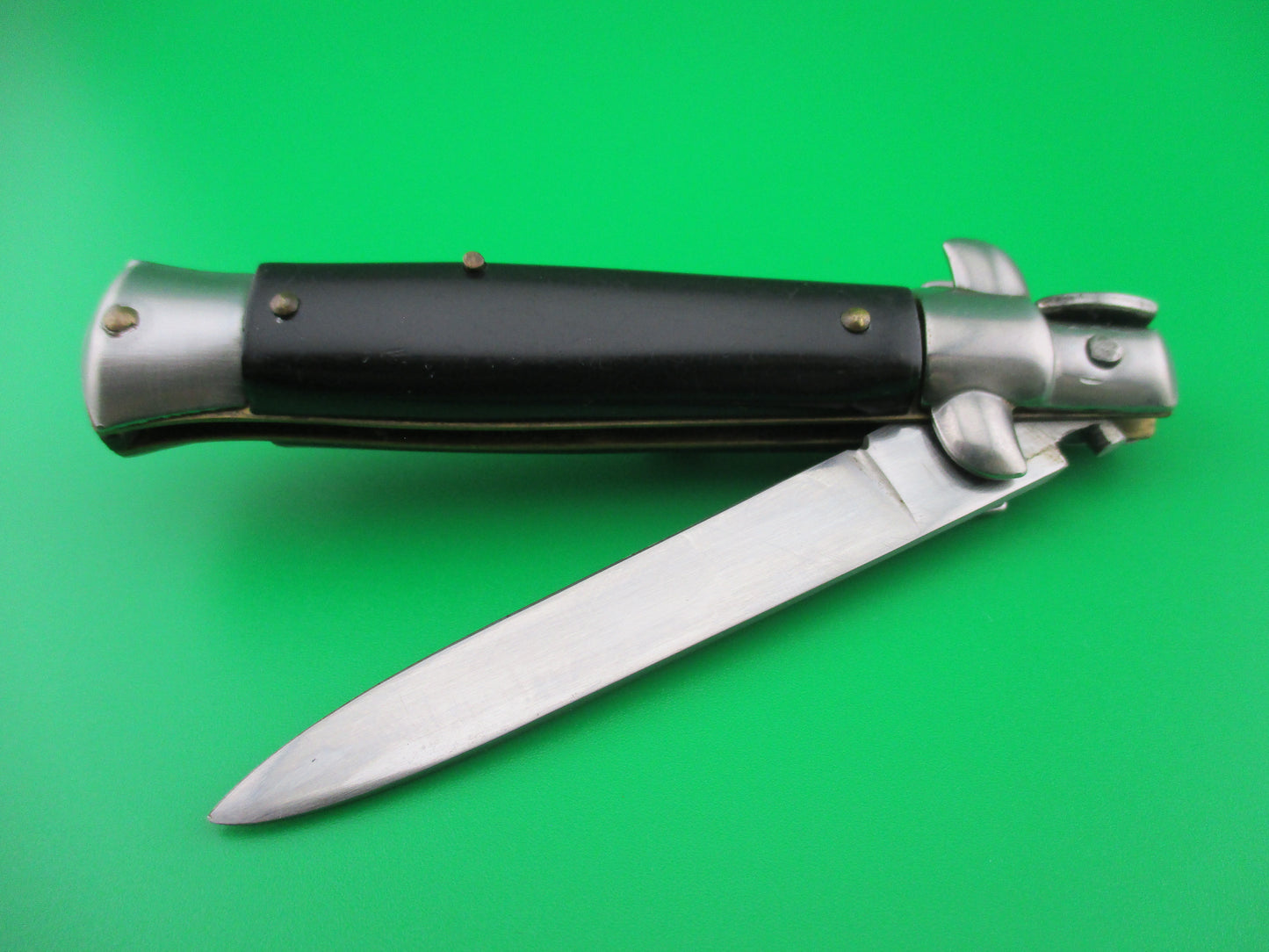 Italian Rostfrei 18cm swivel bolster automatic knife