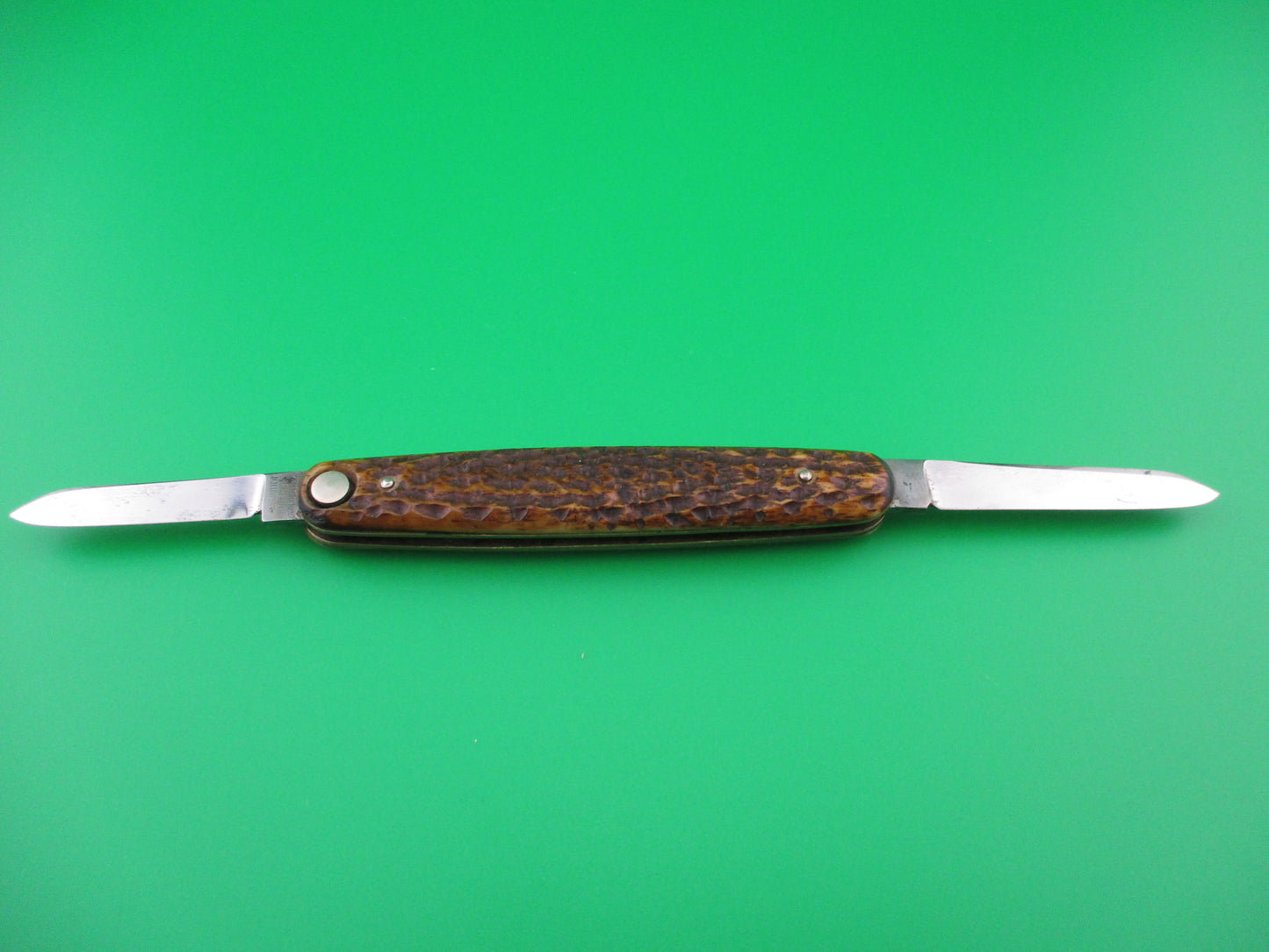 Press Button Knife Co Medium double bone Etched NOTREVO