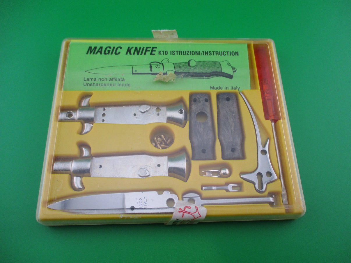 Magic Knife kit Italian Keychain size switchblade Apple Valley Knives