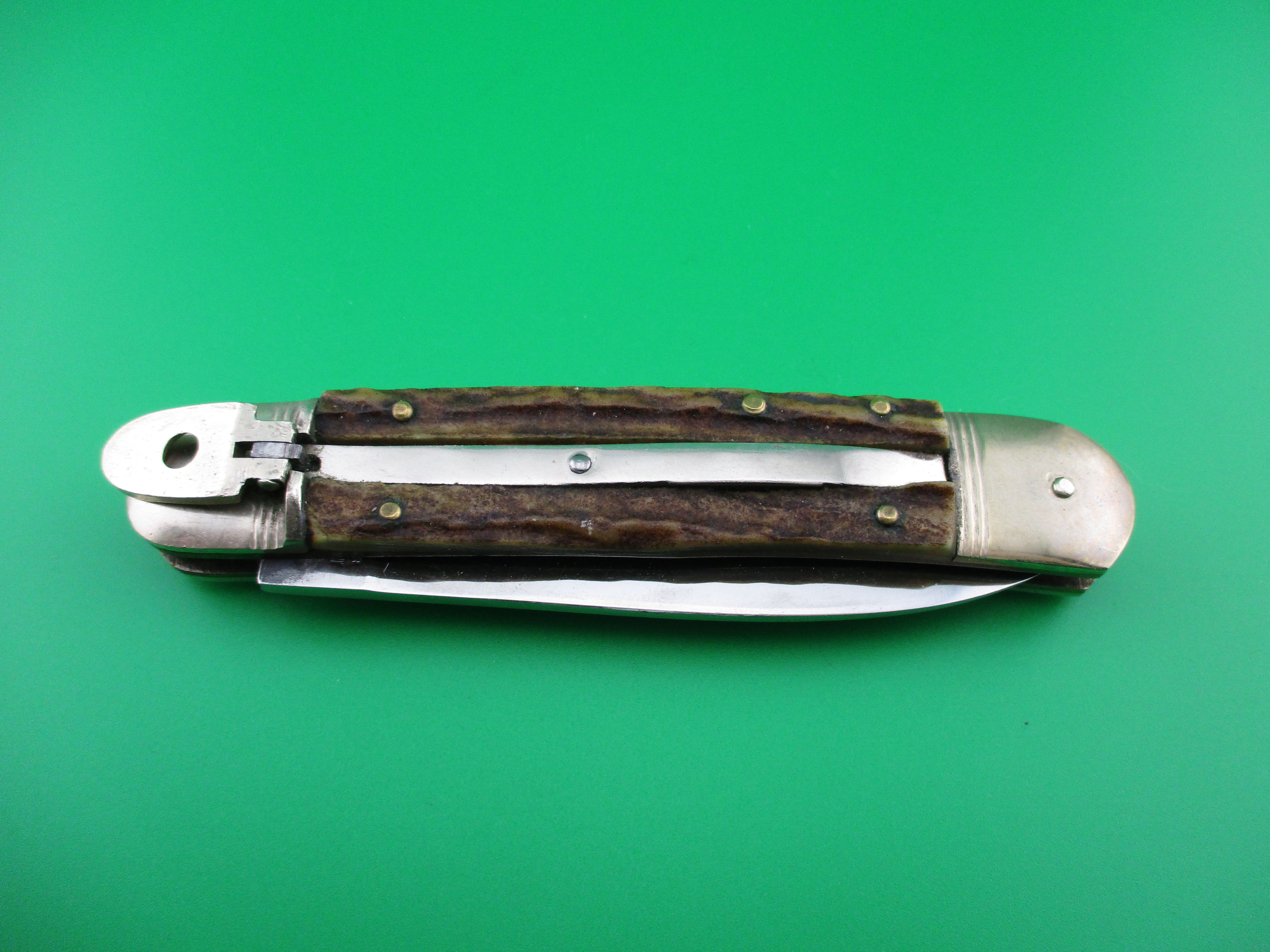 Anton Wingen Jr SOLINGEN GERMANY ROSTFREI 11cm Stag lever switchblade –  Apple Valley Knives