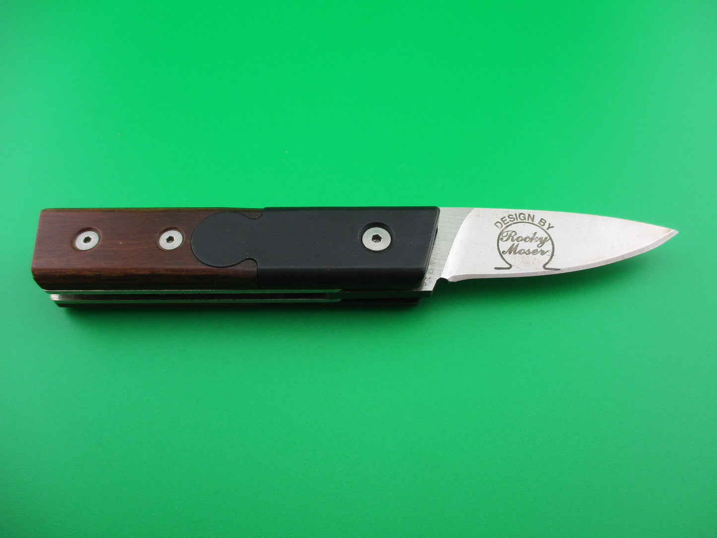 Smith & Wesson SW-1230 Law Enforcement automatic knife