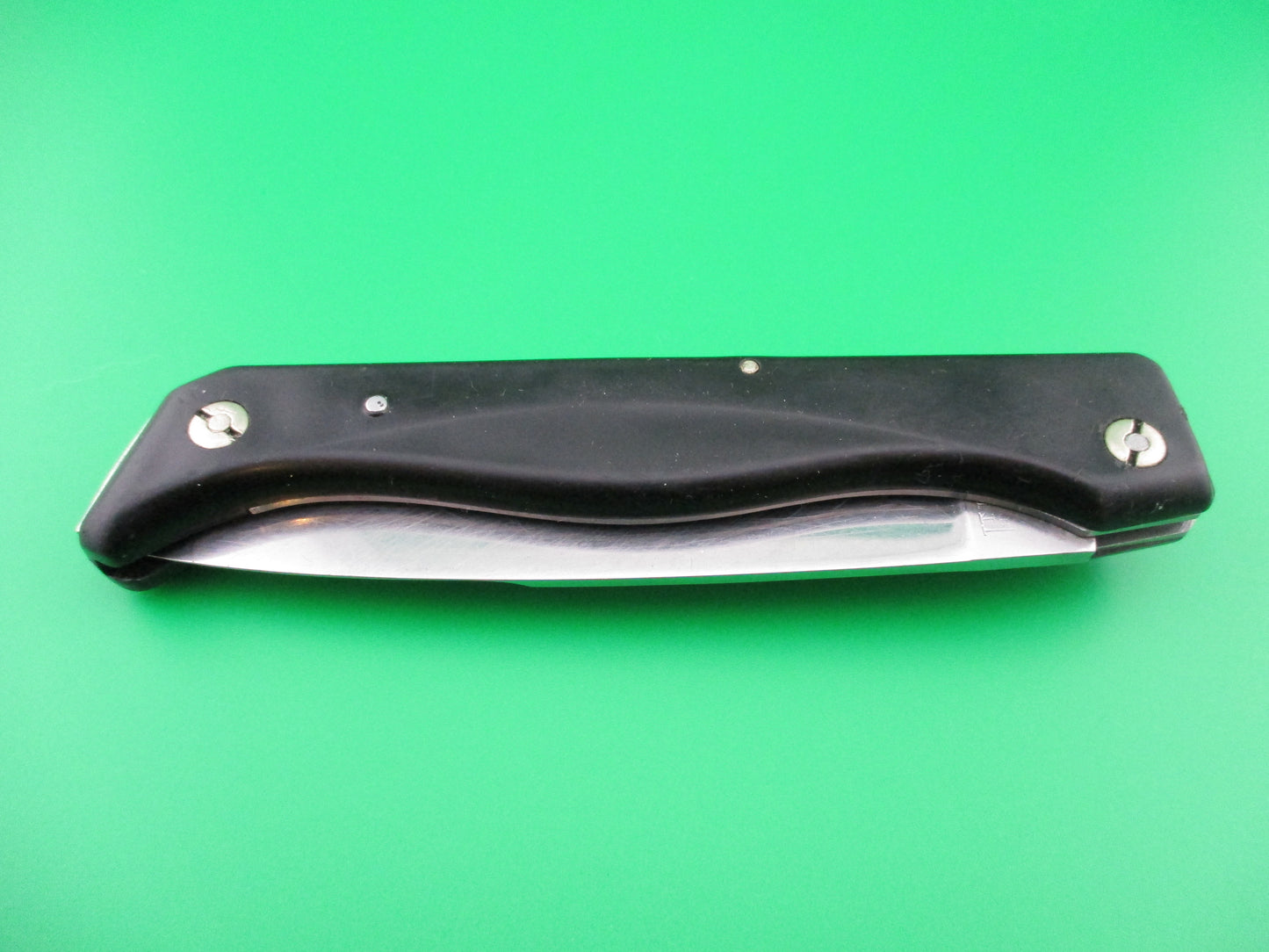 Saut Ouvert Vintage French automatic knife