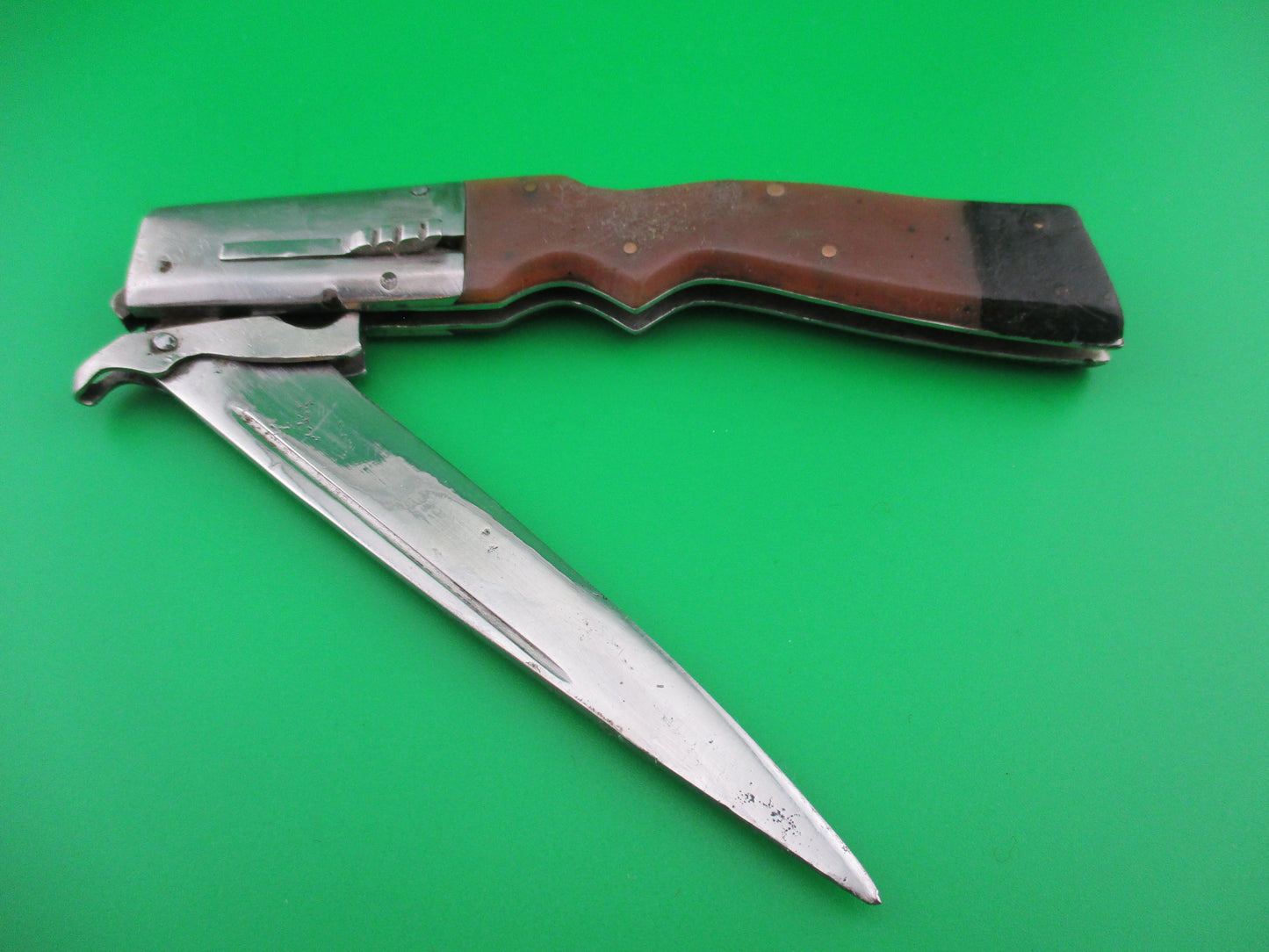 RPK 23cm Russian Prison Knife Vintage Gunstock Swing Guard switchblade