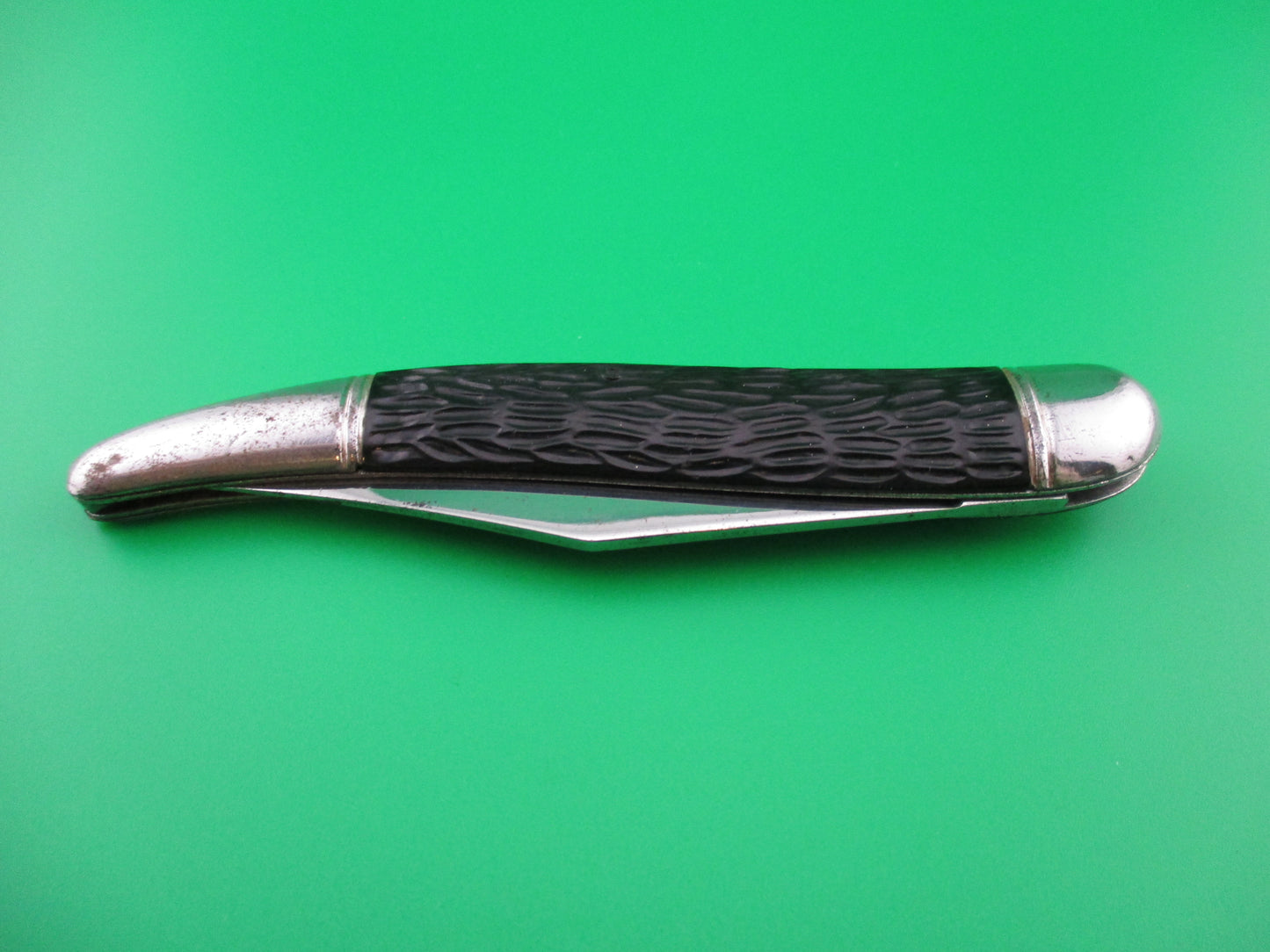 Imperial 1950s vintage Toothpick Black Imitation jigged bone switchblade