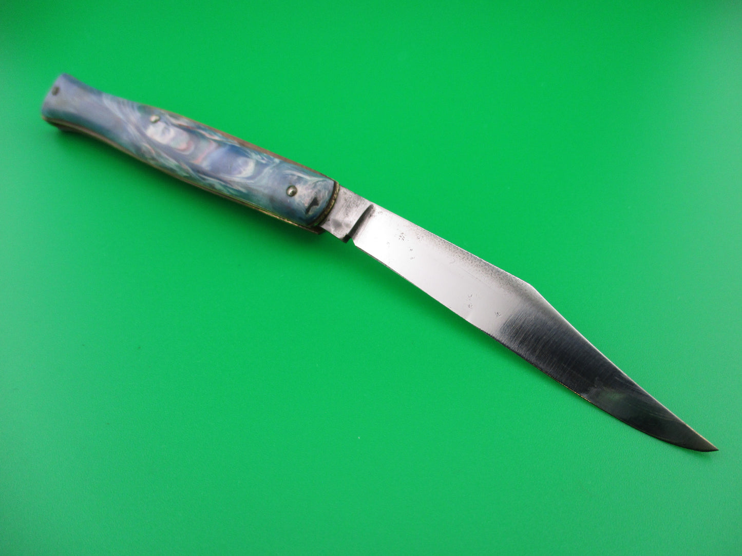 Edgemaster Fishtail Blue Pink swirl 1950s vintage switchblade