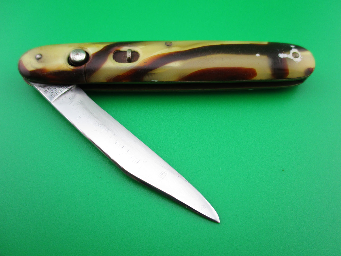 Schrade Cut Co Single Jack Butter & Molasses cell switchblade