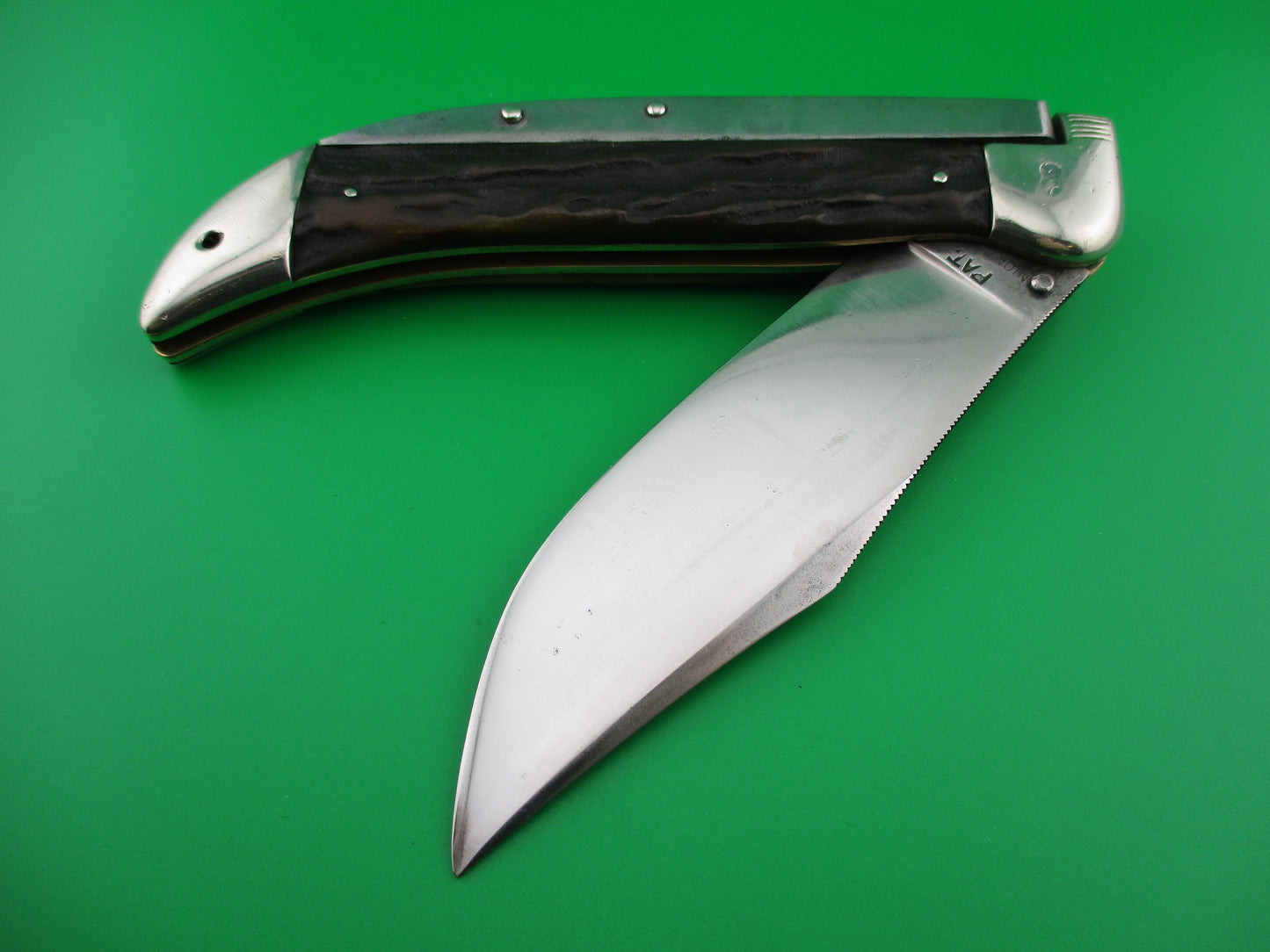 KaBar Grizzly Stag Vintage Automatic knife