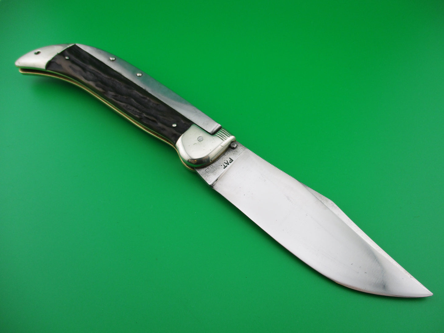 KaBar Grizzly Stag Vintage Automatic knife