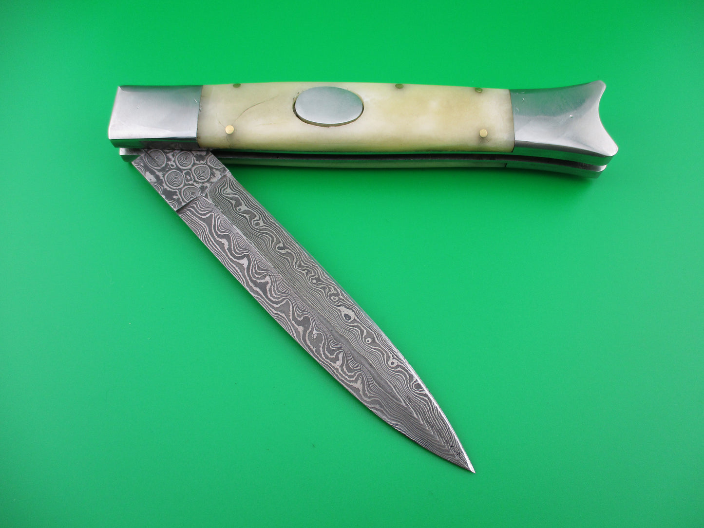 Custom Oval Button 29cm Damascus & Bone switchblade knife