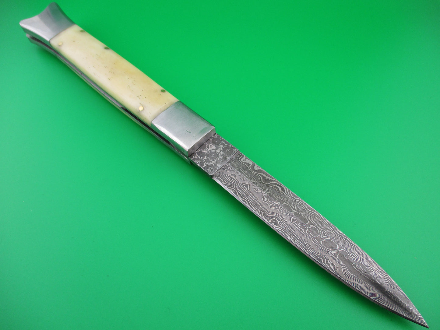 Custom Oval Button 29cm Damascus & Bone switchblade knife