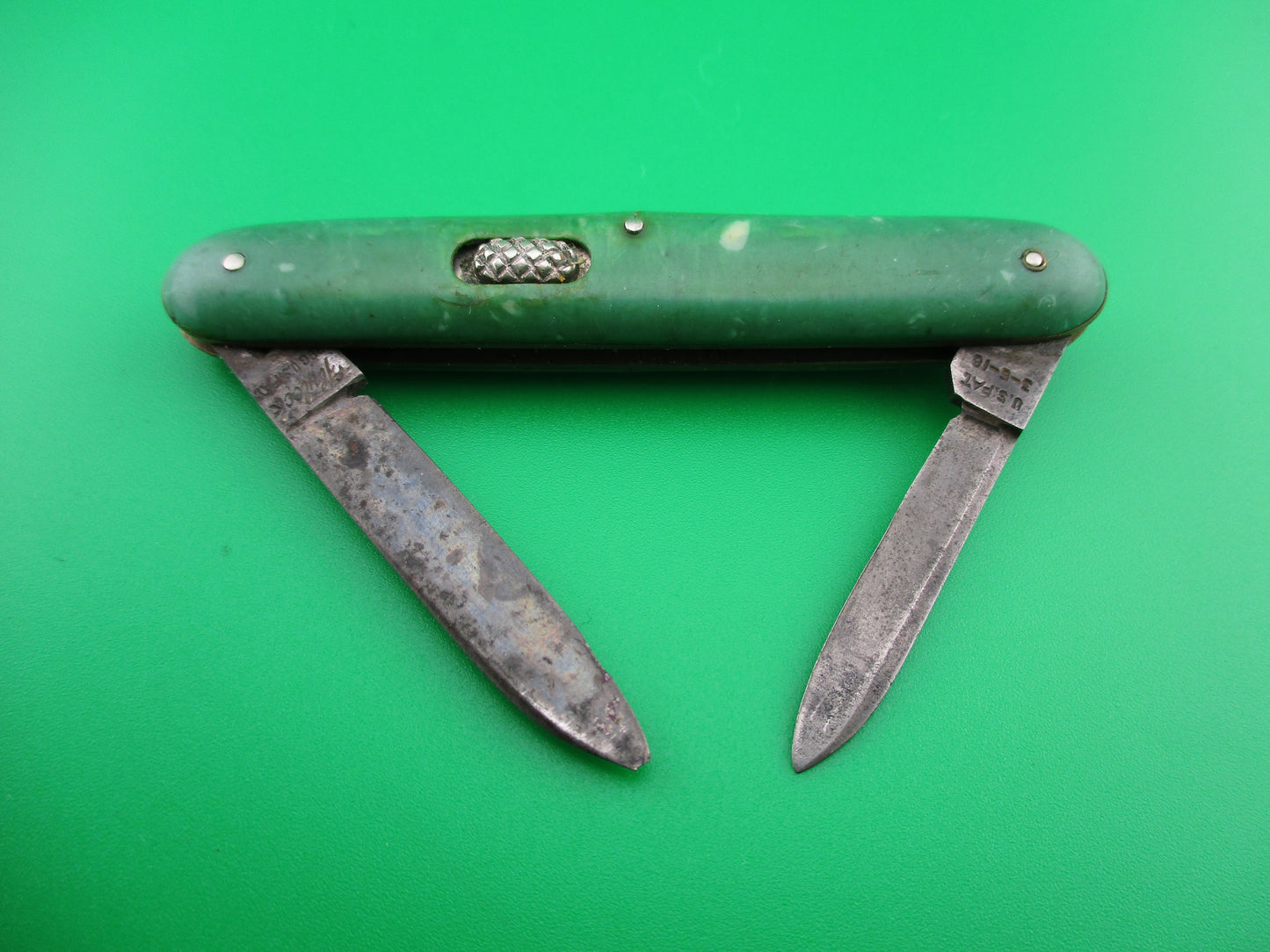 Flylock Small Double Green Mottled celluloid scales switchblade