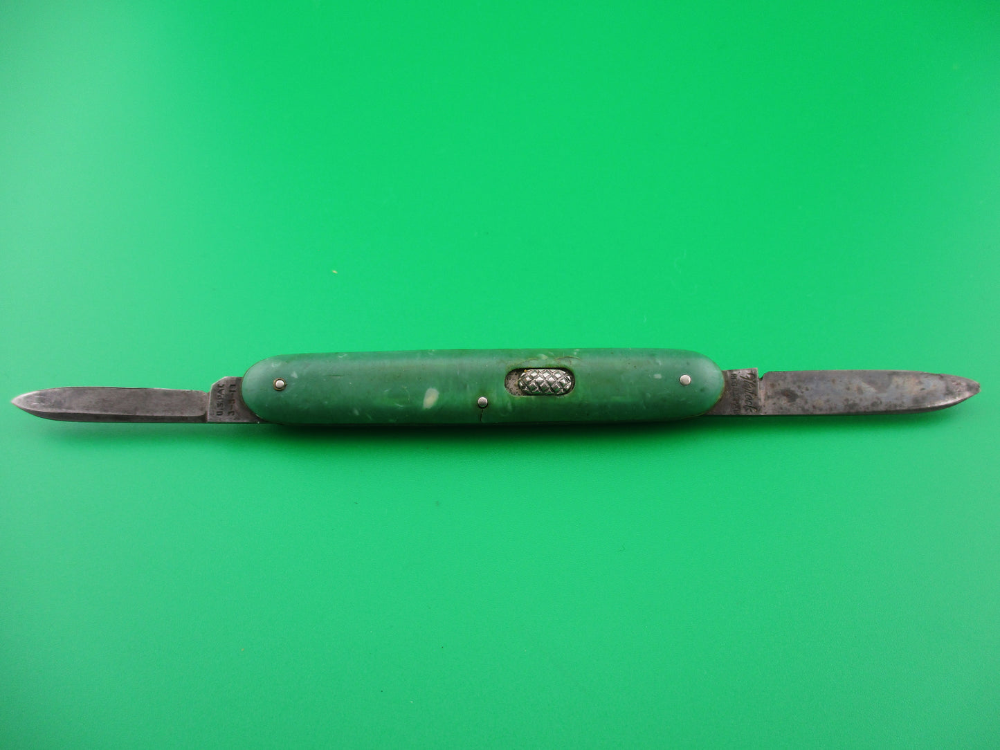 Flylock Small Double Green Mottled celluloid scales switchblade